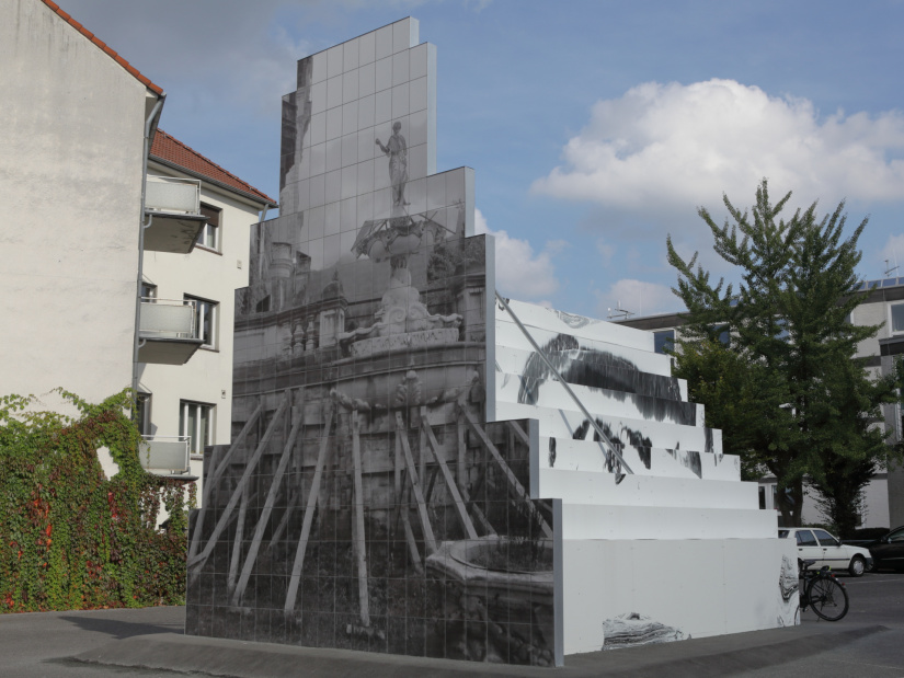 Sculpture - Peles Empire