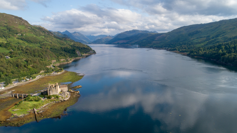 Eilean Donan Castle and its neighbourhood
